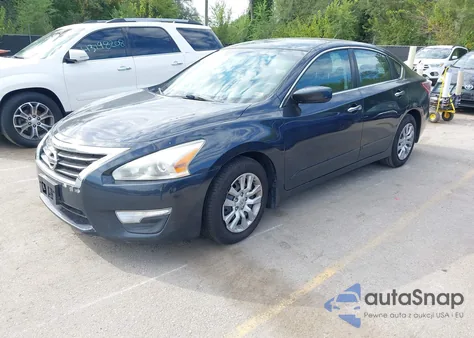 2015 Nissan Altima 2.5 S из США, поврежденный, VIN 1N4AL3AP9FC413704